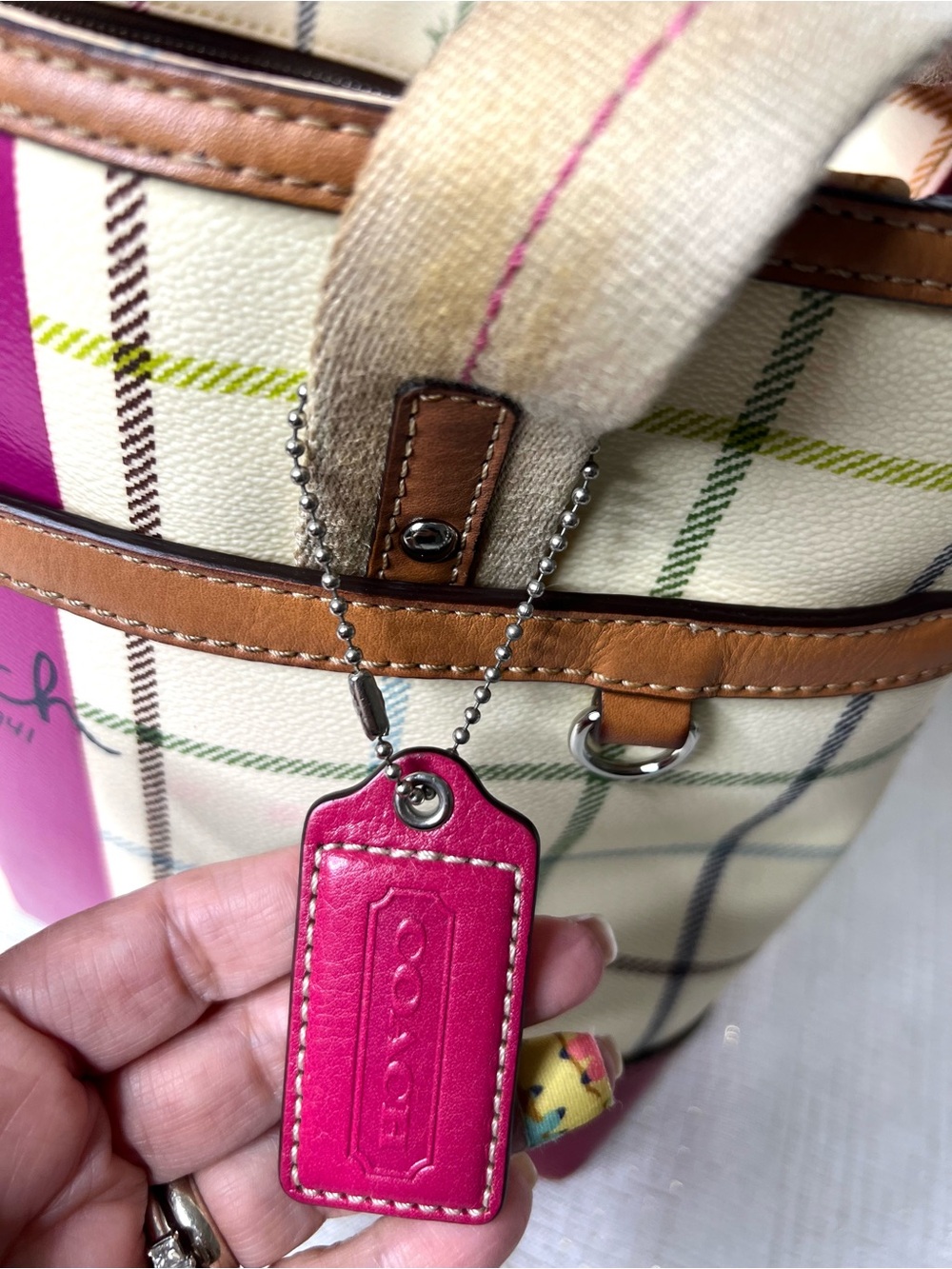 Coach Heritage Tattersall Tote Bag Plaid Pink Project Bag
F14790. - Picture 2 of 16